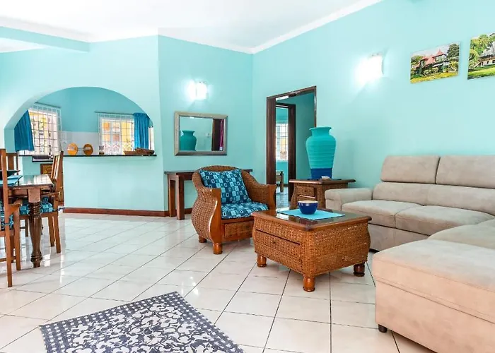 Beau Vallon Residence
